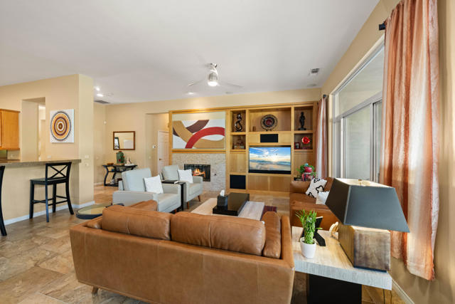 78680 Alliance Way, Palm Desert CA: https://media.crmls.org/mediaz/8da8c32e-d535-43f1-9c35-e8b7060ea1c2.jpg