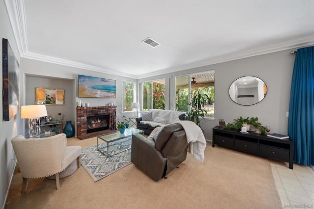 7387 Carrollton Pl, Corona CA: https://media.crmls.org/mediaz/8da9133b-9583-4124-aa0d-e7c594bbc0ff.jpg