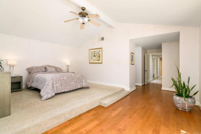 341 Pico De La Loma, Escondido CA: https://media.crmls.org/mediaz/8da9355d-e783-42a3-ab76-3c33b0865627.jpg