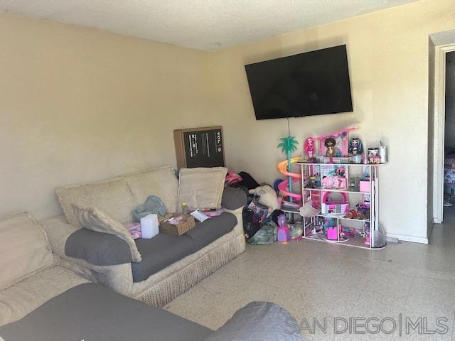 Image 3 of 5 For 1025 2nd Street