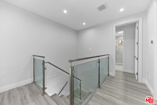 6723 Sunnyslope Avenue, Van Nuys CA: https://media.crmls.org/mediaz/8daa2aa9-4e07-4bcf-8091-84b5a0f7e6ea.jpg