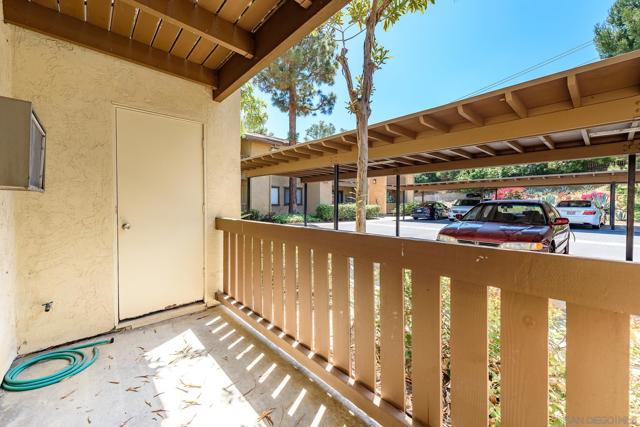 10260 Black Mountain Road, San Diego CA: https://media.crmls.org/mediaz/8daa3116-41fa-49b0-ae59-3c33aa880791.jpg