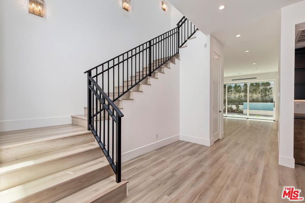 MLS #26857329 image #24