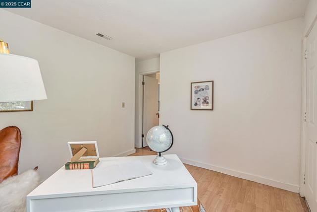 840 E 28th St., Oakland CA: https://media.crmls.org/mediaz/8daacb6f-a31a-435a-9e4c-7d0ec6826ca1.jpg