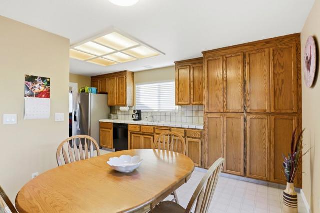 1650 Sausalito Drive, Hollister CA: https://media.crmls.org/mediaz/8dac1b6a-825d-49c4-b157-3043623e84b4.jpg