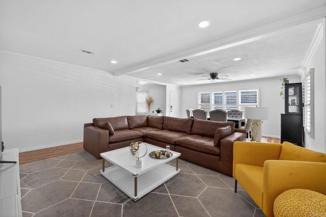 Detail Gallery Image 12 of 48 For 1532 Broadway, El Cajon,  CA 92021 - 3 Beds | 2 Baths