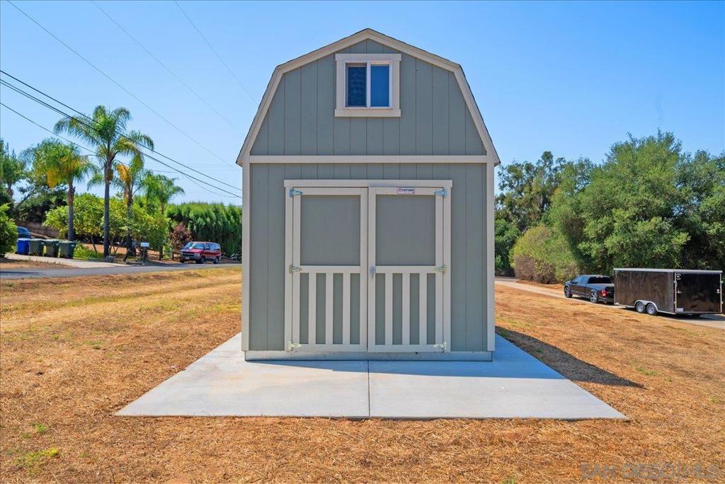 MLS #250040363SD image #31