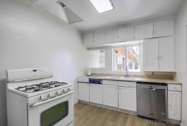 12224 Lemon Crest Drive, Lakeside CA: https://media.crmls.org/mediaz/8dad7770-ca02-44c0-b0e6-813951cbe285.jpg