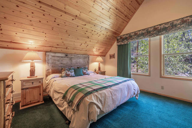 1307 Pigeon Road, Big Bear CA: https://media.crmls.org/mediaz/8dadfd65-18c1-40c6-8715-a24992947ac9.jpg