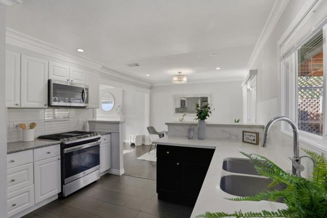 2181 Evelyn Avenue, San Jose CA: https://media.crmls.org/mediaz/8dae447c-061f-4d69-a577-7299130a10e2.jpg