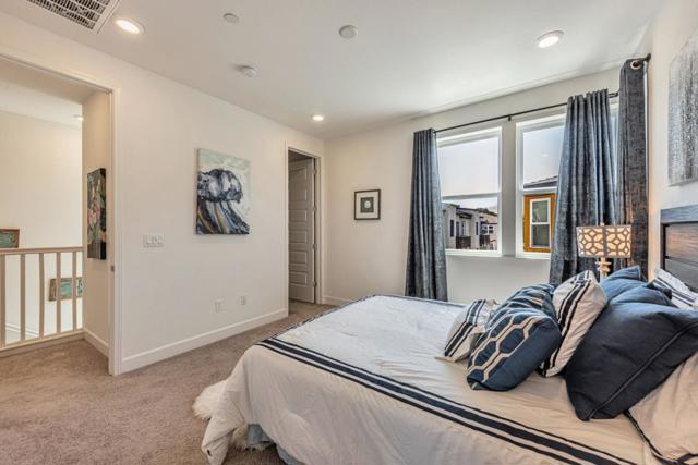 96 Zenith, Fremont CA: https://media.crmls.org/mediaz/8daec5a0-714c-4d5b-aa15-cddec6375dcc.jpg