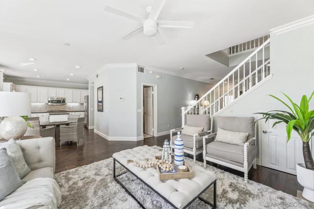 11225 Corte Isabelino, San Diego CA: https://media.crmls.org/mediaz/8daf009b-a573-431e-9239-51562c7fc3f5.jpg