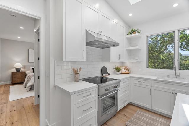 17119 Crescent Drive, Los Gatos CA: https://media.crmls.org/mediaz/8daf4ba7-57a2-414e-a4e4-25097495c688.jpg