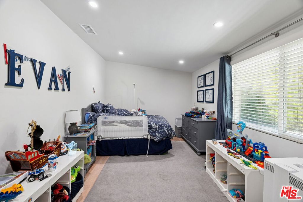 MLS #25556461 img 25