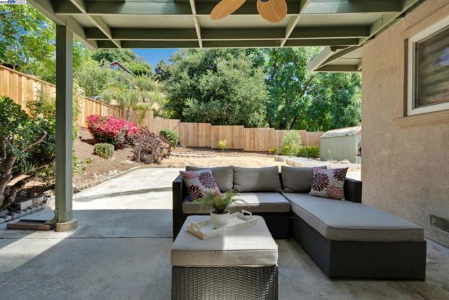 635 Janice Ave, Hayward CA: https://media.crmls.org/mediaz/8dafda83-2586-4111-be02-25b58af6e82b.jpg
