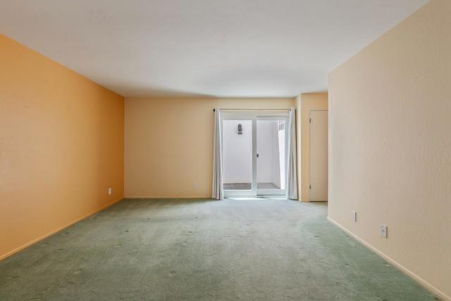 422 Shelley Way, Salinas CA: https://media.crmls.org/mediaz/8dafeb0f-9736-4145-81c1-2e3320d74b3c.jpg