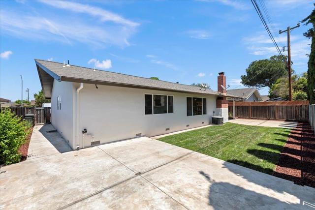 770 Gary Street, Gilroy CA: https://media.crmls.org/mediaz/8daffc47-25cf-4cb0-a2e0-49d94c399969.jpg