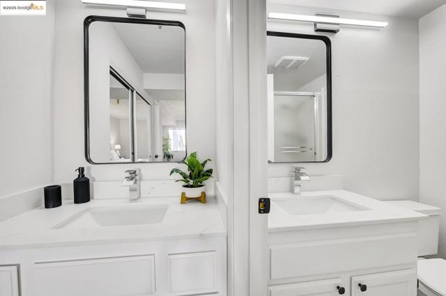 Image 32 of 45 For 545 Pierce St  2410