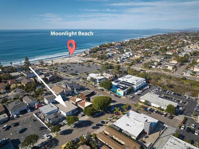 Detail Gallery Image 4 of 23 For 442 2nd St #H,  Encinitas,  CA 92024 - 1 Beds | 1 Baths