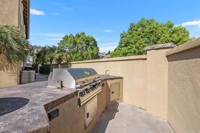 923 Citrine Way, San Marcos CA: https://media.crmls.org/mediaz/8db0a65e-7c6e-47d0-90e7-7009449d0b72.jpg