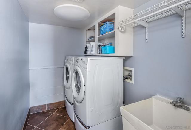 3702 Country Trail, Bonita CA: https://media.crmls.org/mediaz/8db140bb-2505-46e2-b5c5-9e8ce9f19610.jpg