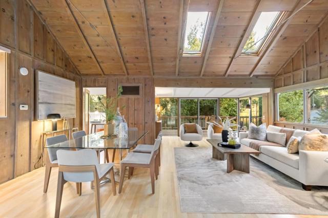 1019 Los Trancos Road, Portola Valley CA: https://media.crmls.org/mediaz/8db1f634-fa15-420c-a179-089b080c86fe.jpg