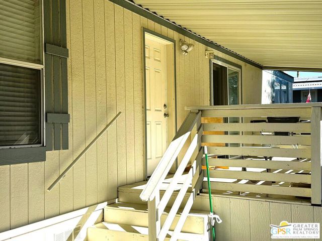 17640 Corkill Road, Desert Hot Springs CA: https://media.crmls.org/mediaz/8db207bb-5099-4845-8354-89593285b7cd.jpg