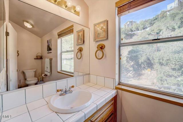 Detail Gallery Image 23 of 41 For 4558 Jessica Dr, Los Angeles,  CA 90065 - 3 Beds | 2/1 Baths