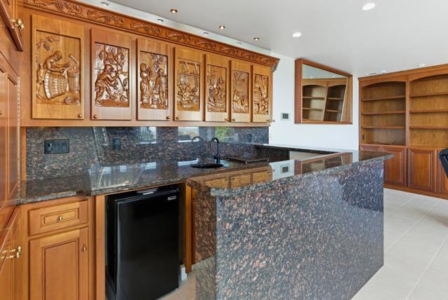 902 Laurent Street, Santa Cruz CA: https://media.crmls.org/mediaz/8db2b67f-7014-408e-870f-f6714665b26b.jpg