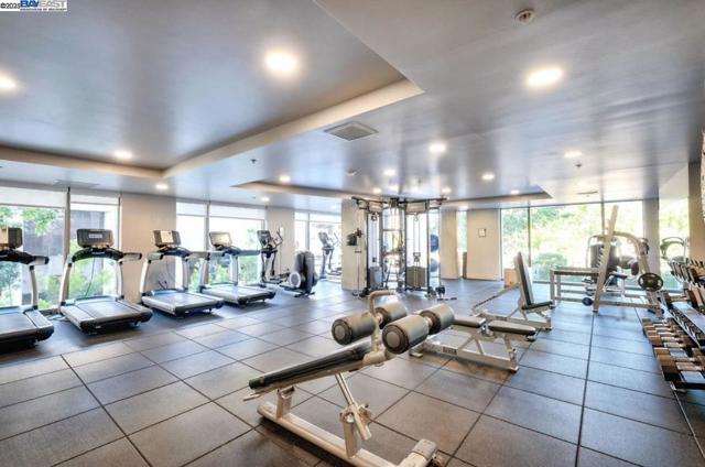 38 N Almaden Blvd, San Jose CA: https://media.crmls.org/mediaz/8db37735-c988-48c3-a81a-cea06e7eb3d5.jpg