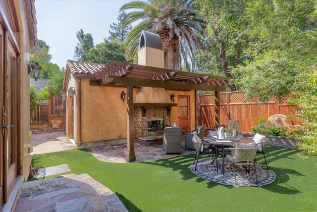 216 San Mateo Avenue, Los Gatos CA: https://media.crmls.org/mediaz/8db429e1-2b1e-4355-9a93-0d4ce1a11413.jpg