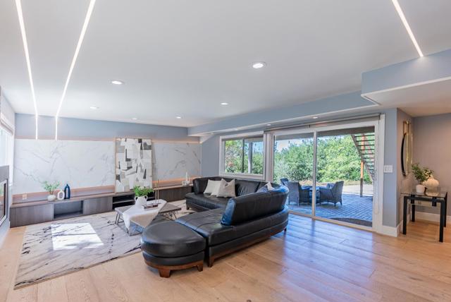 893 Madonna Way, Los Altos CA: https://media.crmls.org/mediaz/8db671bc-87cf-4968-982d-2146e9afefcc.jpg