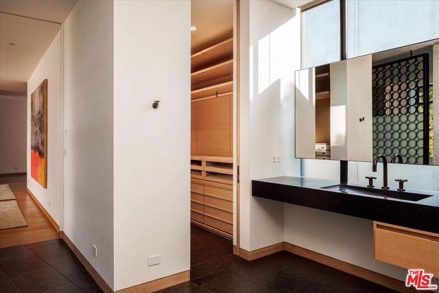 Drew Fenton | 3350 Stoneridge Lane Los Angeles CA | MLS: 7244168 Drew Fenton | 3350 Stoneridge Lane Los Angeles CA | MLS: 7244168