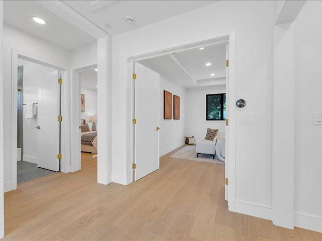 883 Rorke Way, Palo Alto CA: https://media.crmls.org/mediaz/8db7f3cb-a9b8-4fbd-84d3-98421e96d697.jpg