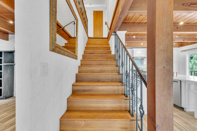 53200 Forest Lake Drive, Idyllwild CA: https://media.crmls.org/mediaz/8db84081-c2c7-4dc4-879c-45257d4948be.jpg