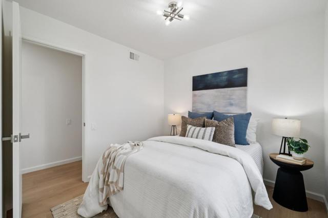 33024 Compton Court, Union City CA: https://media.crmls.org/mediaz/8db88382-9154-41da-8a3e-c16bfa703a5f.jpg
