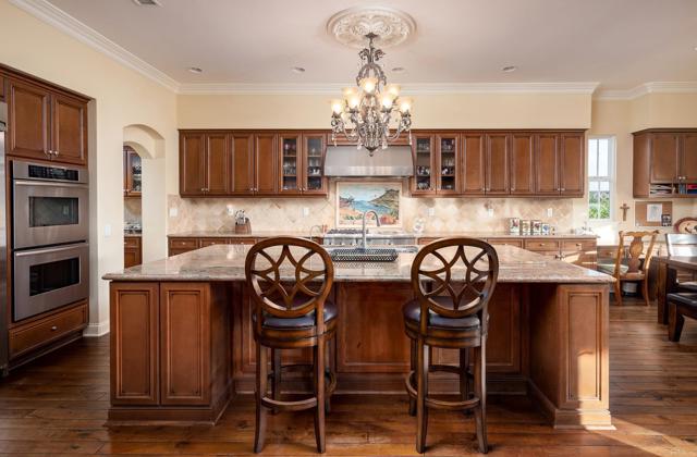 6767 Malachite Place, Carlsbad CA: https://media.crmls.org/mediaz/8db94616-369f-43b8-8a27-024aff132967.jpg