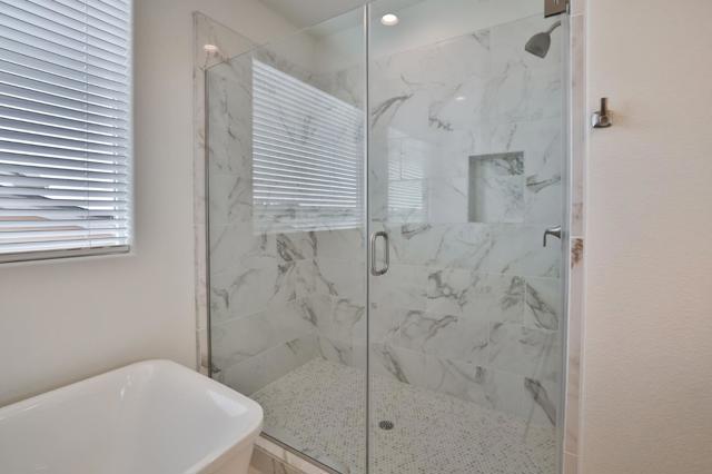 590 Santa Lucia Way, Marina CA: https://media.crmls.org/mediaz/8db954cf-4472-4bc7-8647-1b4f1bda4c59.jpg