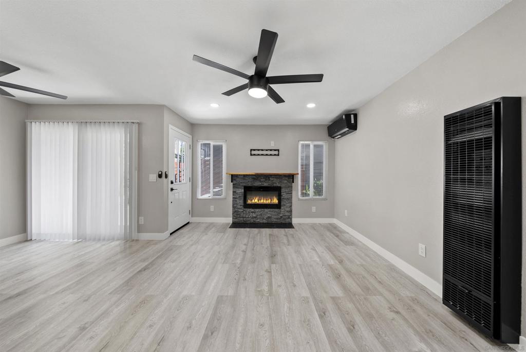 MLS #250032404SD image #9