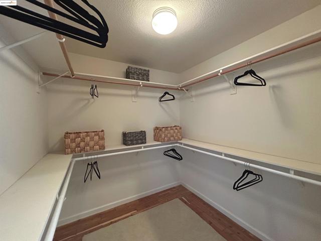 8040 Kelok Way, Clayton CA: https://media.crmls.org/mediaz/8dbc242d-c079-4c08-aca7-a76fd8dee51b.jpg