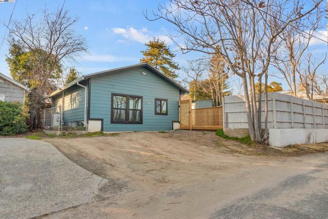 Image 50 of 60 For 207 D St Roseville