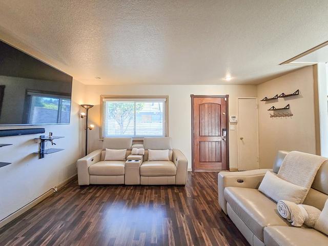 Image 11 of 40 For 1582 Fall Avenue