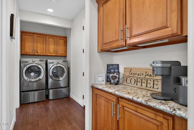 Detail Gallery Image 26 of 42 For 8514 Morningstar Ln, Canoga Park,  CA 91304 - 4 Beds | 4 Baths