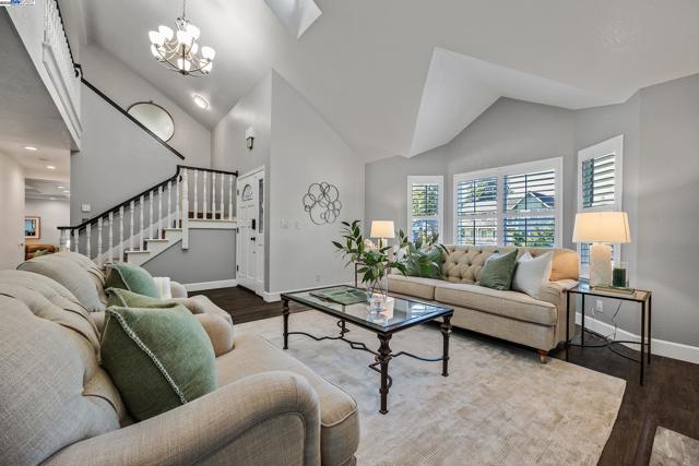 1153 Sherry Way, Livermore CA: https://media.crmls.org/mediaz/8dbebc95-a8ff-4ed3-b974-3aa6d9a82dd6.jpg