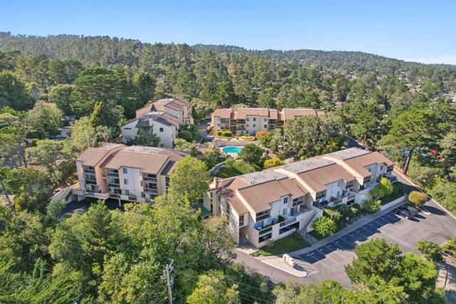 4205 Golden Oaks Lane, Monterey CA: https://media.crmls.org/mediaz/8dbf9c31-06c1-4418-8aaa-b92ea4a275e1.jpg
