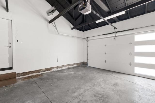 120 Abelia Way, East Palo Alto CA: https://media.crmls.org/mediaz/8dc217db-4894-46ef-9f24-40c279aa9f05.jpg