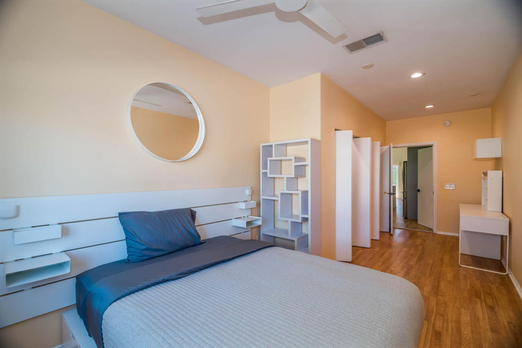 MLS #219138201DA image #3