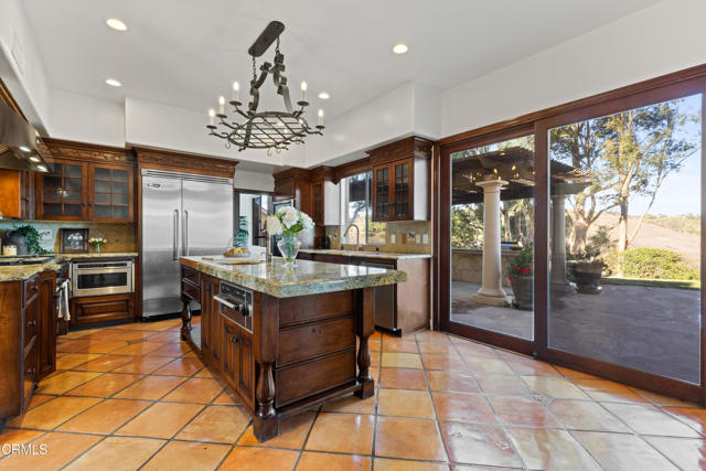 Detail Gallery Image 28 of 48 For 13045 Ripple Creek Ln, Camarillo,  CA 93012 - 5 Beds | 3/1 Baths
