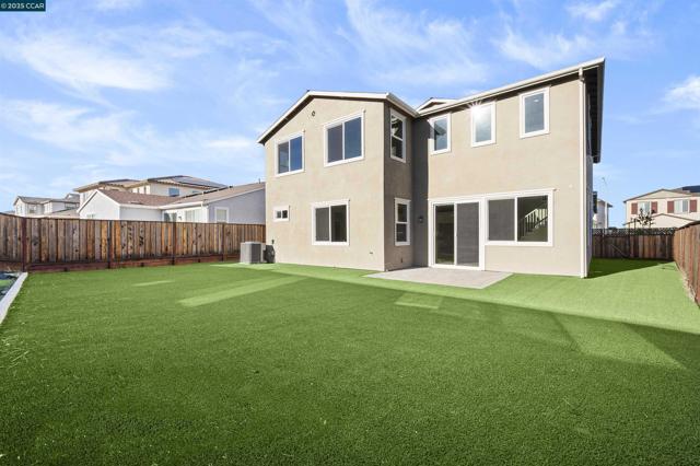 5541 Promontory Way, Antioch CA: https://media.crmls.org/mediaz/8dc30920-16b0-42af-8e83-3fa6e0374822.jpg
