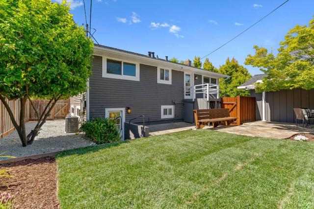 3901 Bucknall Road, Campbell CA: https://media.crmls.org/mediaz/8dc39b64-ba61-4812-aa1a-d6329a8dd8e7.jpg
